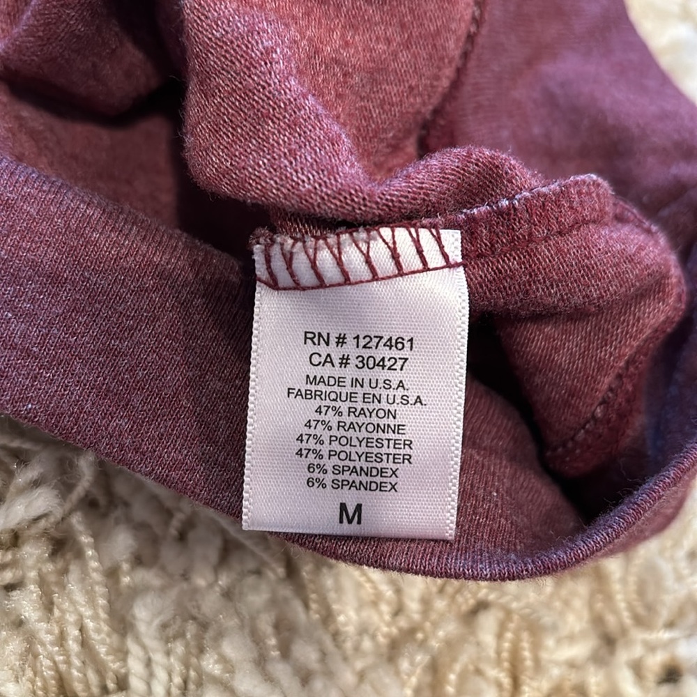 Wildfox size medium cranberry - Picture 3 of 4